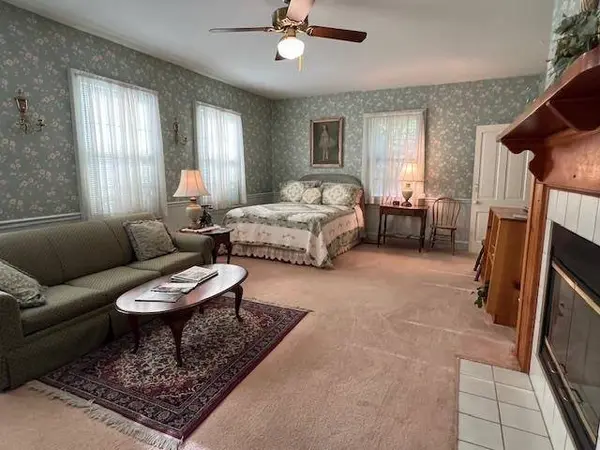 341 Spring Street, Galena, IL 61036