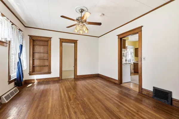 407 N Washington, Hanover, IL 61041