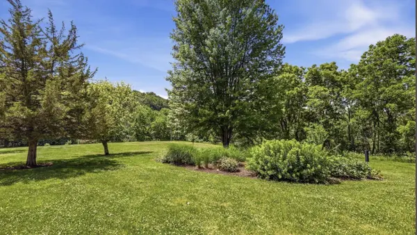 51 Shenandoah Dr, Galena, IL 61036