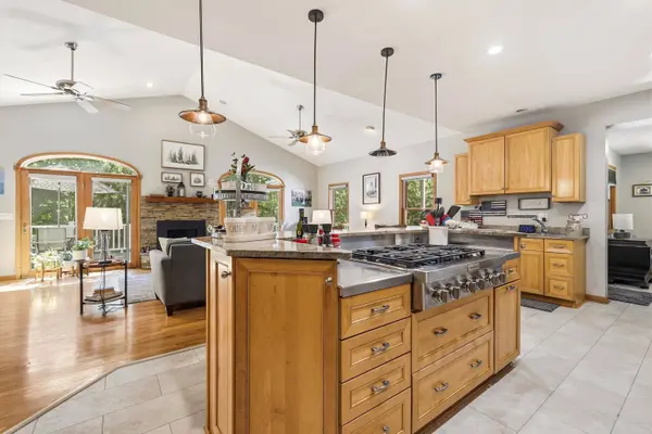 6A6 Hampton Court, Apple River, IL 61001
