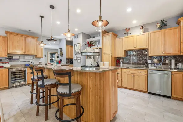 6A6 Hampton Court, Apple River, IL 61001