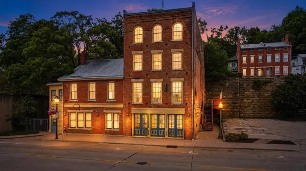 515 Main Street, Galena, IL 61036