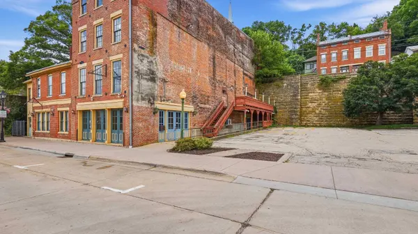 515 Main Street, Galena, IL 61036
