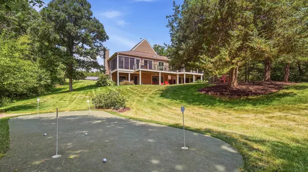 8 ARROWWOOD Lane, Galena, IL 61036
