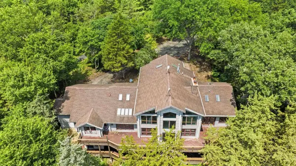 34 Harbor Drive, Galena, IL 61036