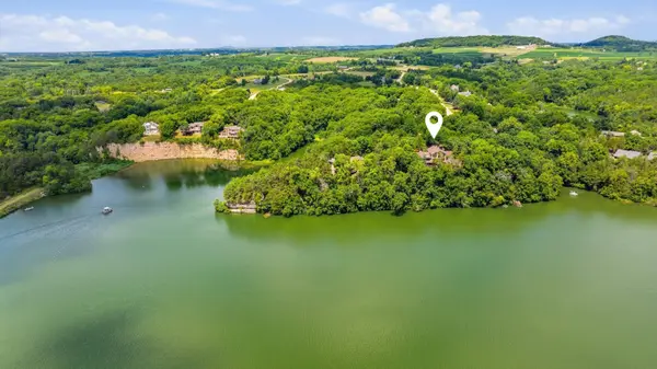 34 Harbor Drive, Galena, IL 61036
