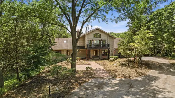 34 Harbor Drive, Galena, IL 61036