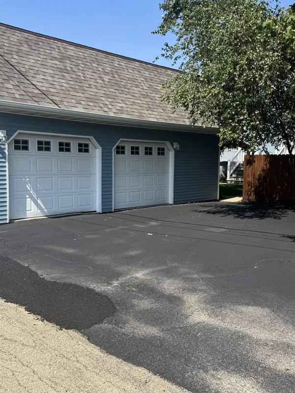 110 W MASON ST, Lena, IL 61048