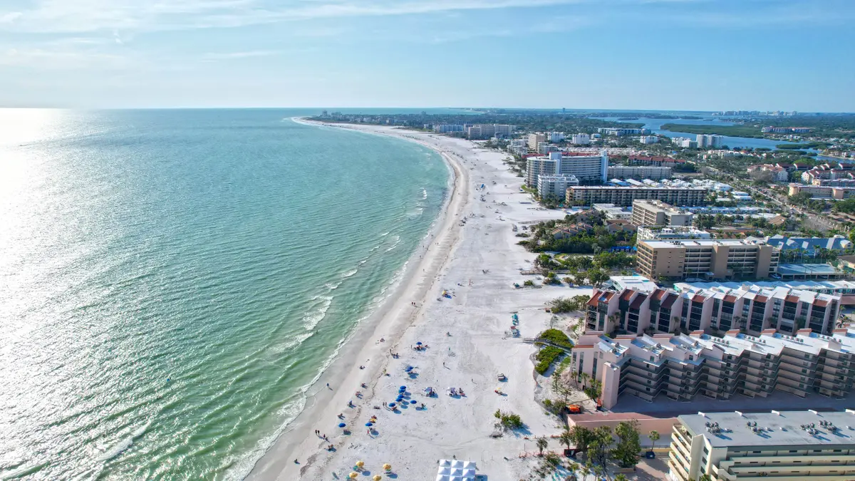 001 Midnight Pass Rd, Sarasota, FL 34242