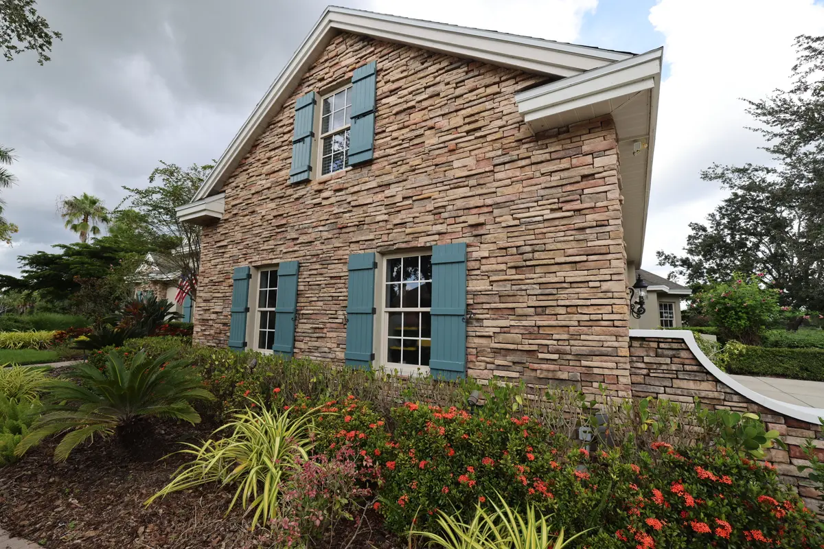 Court A, Sarasota, FL 34240