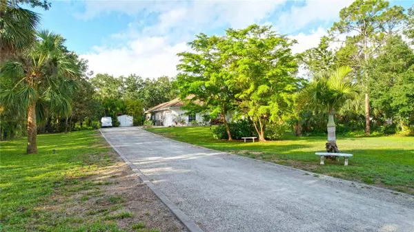 950 TROTTER ST, Nokomis, FL 34275