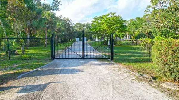 950 TROTTER ST, Nokomis, FL 34275