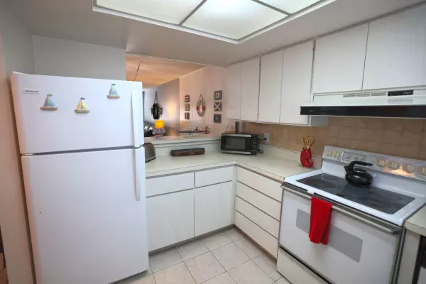 5880 Midnight Pass Rd, Sarasota, FL 34242-2102