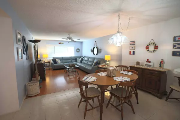 5880 Midnight Pass Rd, Sarasota, FL 34242-2102