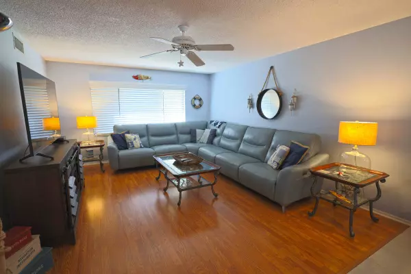 5880 Midnight Pass Rd, Sarasota, FL 34242-2102