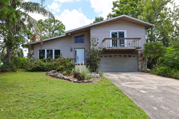 5667 Creekwood Dr, Sarasota, FL 34233