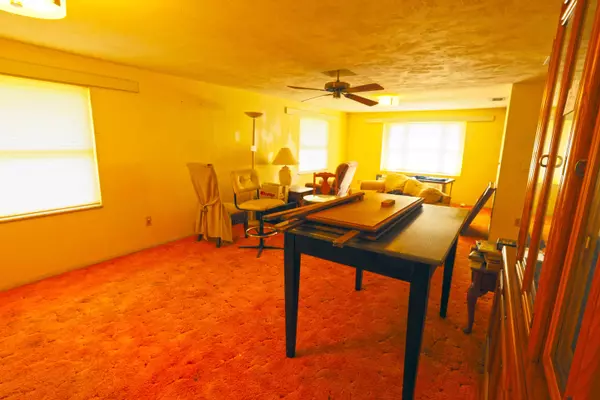 3037 Goldenrod St, Sarasota, FL 34239-5608