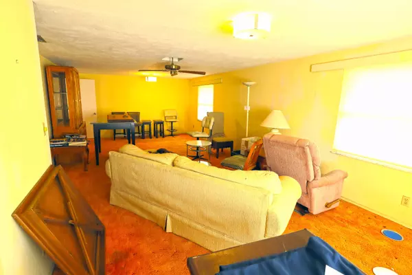 3037 Goldenrod St, Sarasota, FL 34239-5608