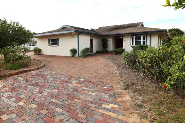 3016 TANGLEWOOD DR, Sarasota, FL 34239