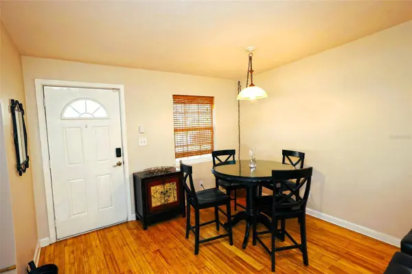 2342 MARGARET ST, Sarasota, FL 34237