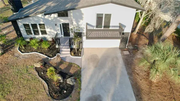 5667 CREEKWOOD DR, Sarasota, FL 34233