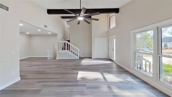 5667 CREEKWOOD DR, Sarasota, FL 34233