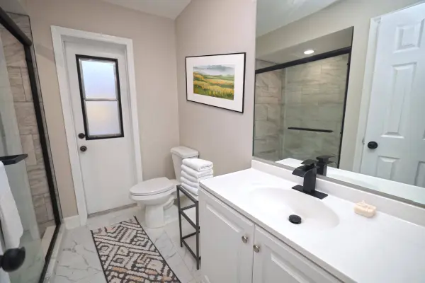 5667 Creekwood Dr, Sarasota, FL 34233-1510