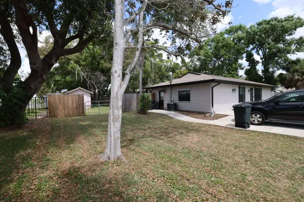 Abcor Rd, North Port, FL 34286