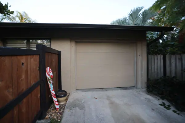 5610 New York Ave, Sarasota, FL 34231-8421
