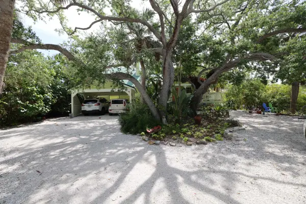 Siesta Key Cir, Sarasota, FL 34242