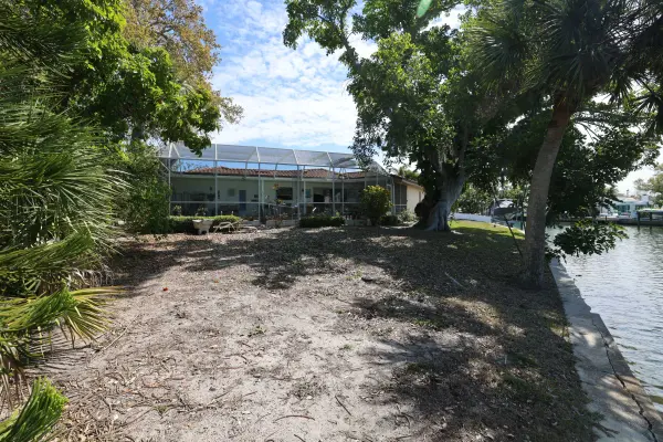Siesta Key Cir, Sarasota, FL 34242