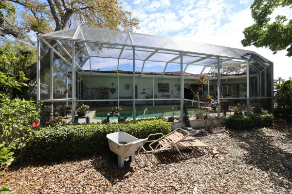 Siesta Key Cir, Sarasota, FL 34242