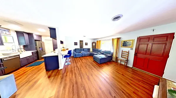 2609 Darwin Ave, Sarasota, FL 34239-4916