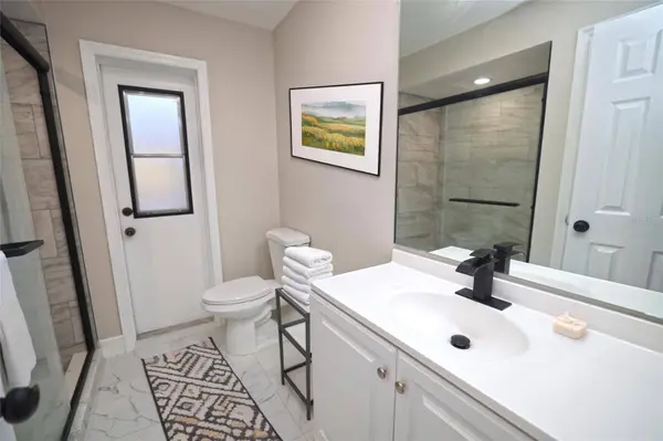 5667 CREEKWOOD DR, Sarasota, FL 34233