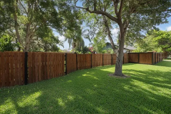 5281 LORDS AVE, Sarasota, FL 34231