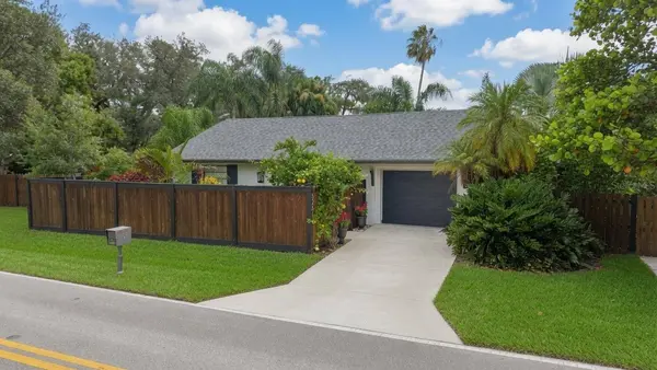 5281 LORDS AVE, Sarasota, FL 34231