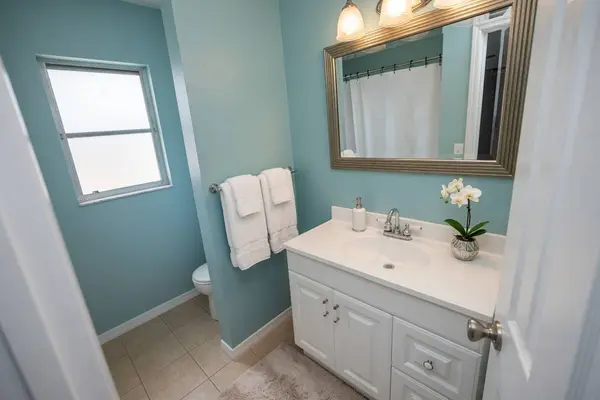 5864 Marigold Rd, Venice, FL 34293-6705