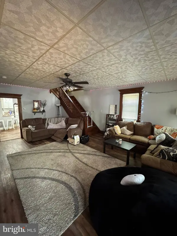 110 UNIVERSITY BLVD, Glassboro, NJ 08028