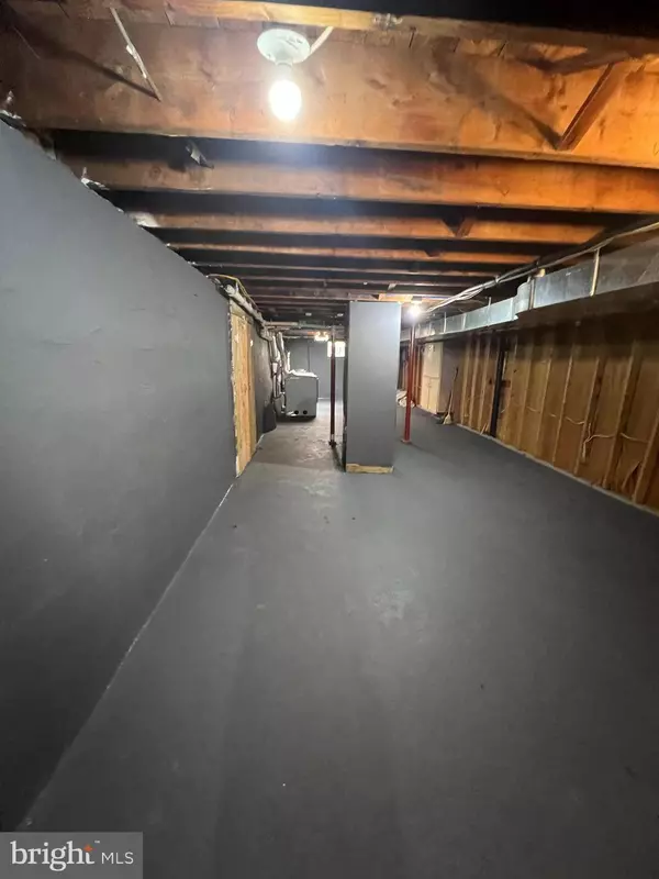 121 UNIVERSITY BLVD, Glassboro, NJ 08028