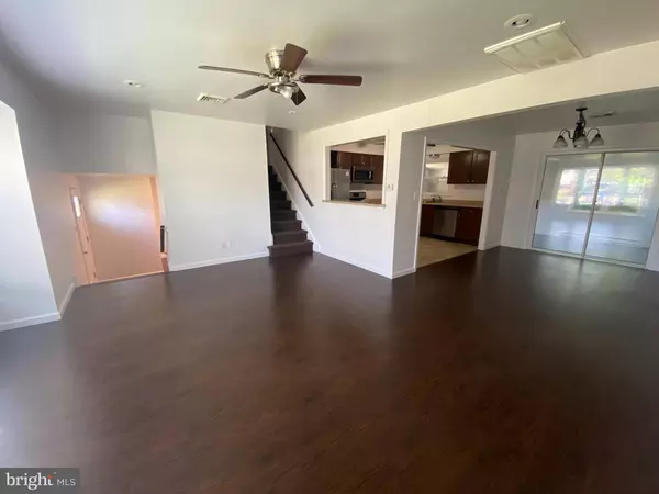 22 FAIRMOUNT DR, Glassboro, NJ 08028