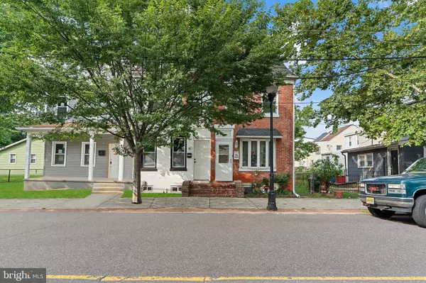 225 MARKET ST, Gloucester City, NJ 08030