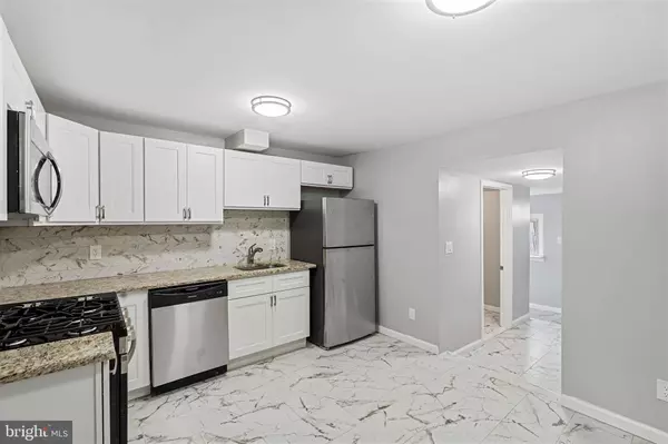 225 MARKET ST, Gloucester City, NJ 08030