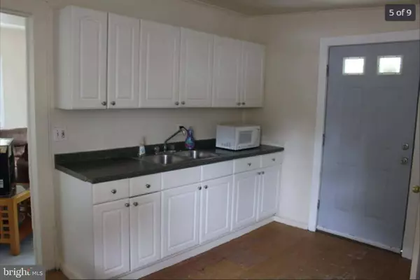 5 NEW ST E, Glassboro, NJ 08028