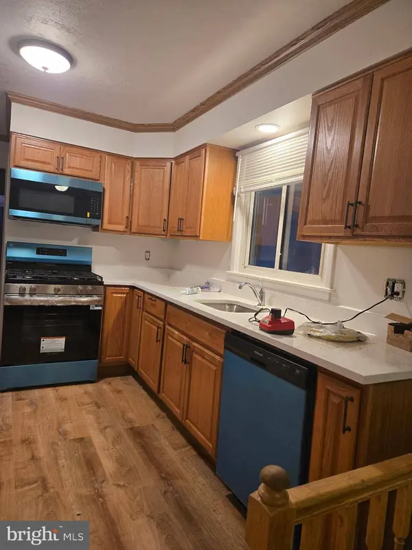 16 SHERWOOD LN, Glassboro, NJ 08028