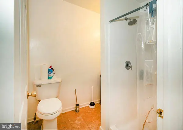 16 SHERWOOD LN, Glassboro, NJ 08028