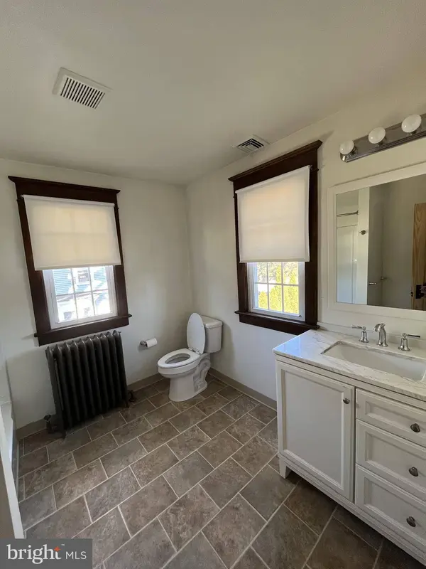 36 DELSEA DR S, Glassboro, NJ 08028