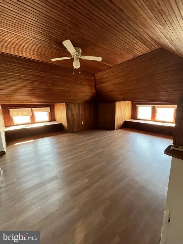 36 DELSEA DR S, Glassboro, NJ 08028