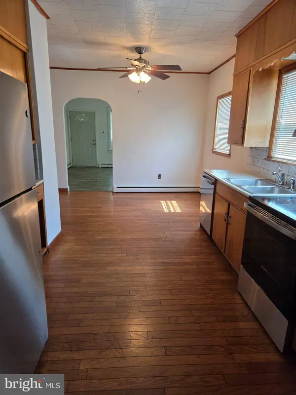 314 VICTORIA ST, Glassborough, NJ 08028
