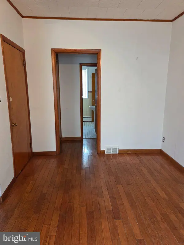 314 VICTORIA ST, Glassborough, NJ 08028