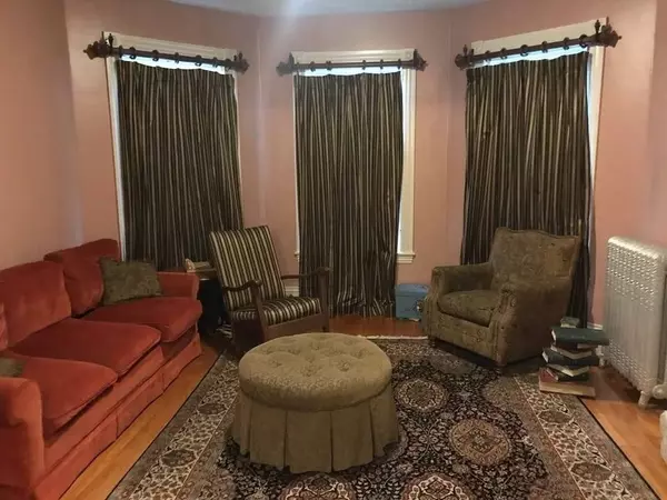 6 Newton Ave, Worcester, MA 01602